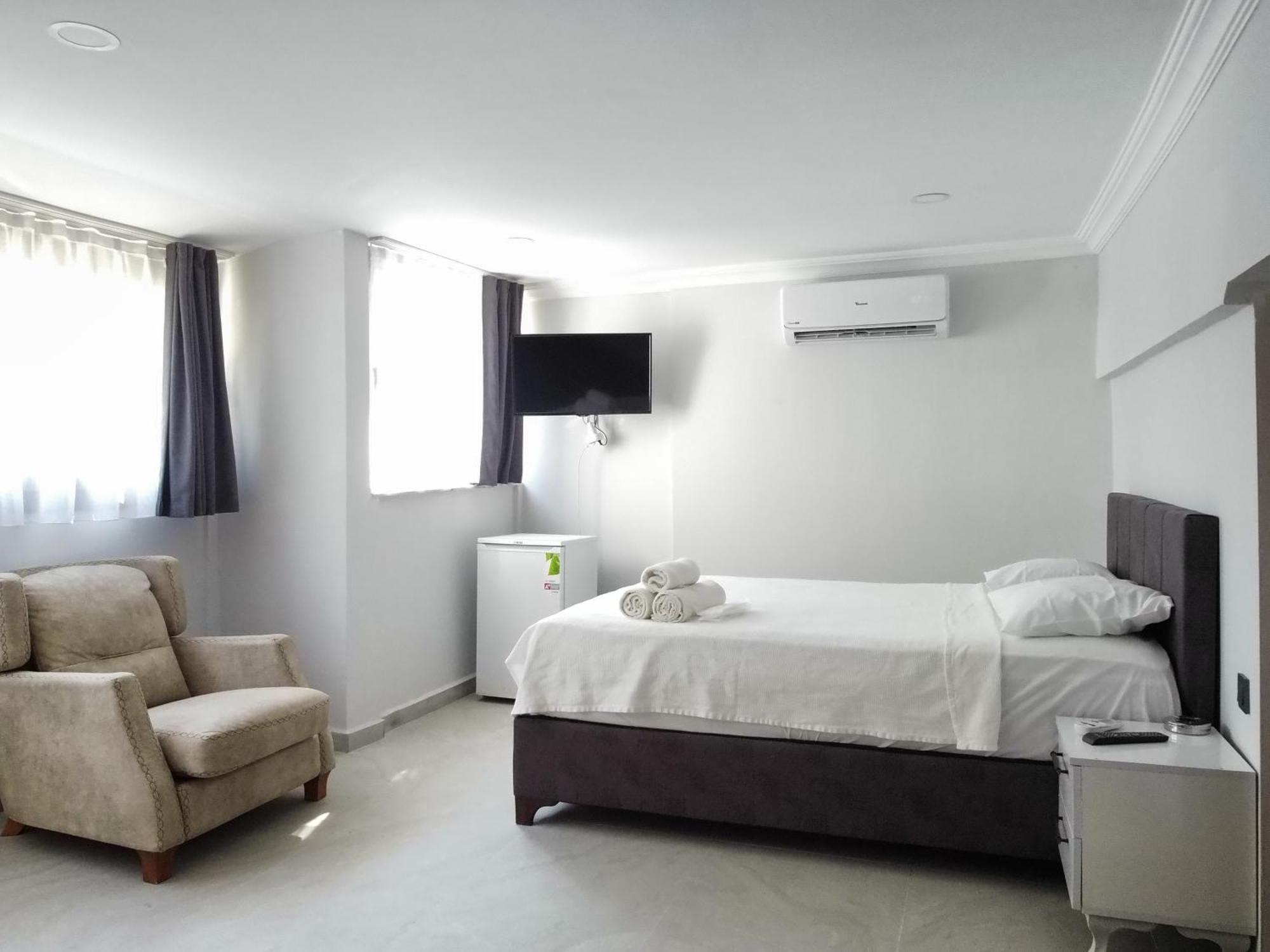 Aparthotel Suna & *